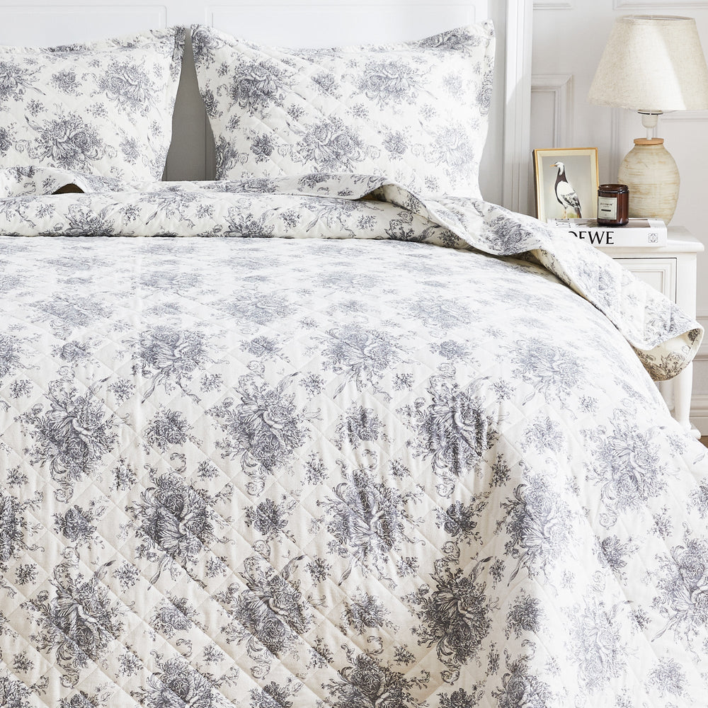 Petit Toile Cotton Flannel Quilt Set - Quahog Bay Bedding