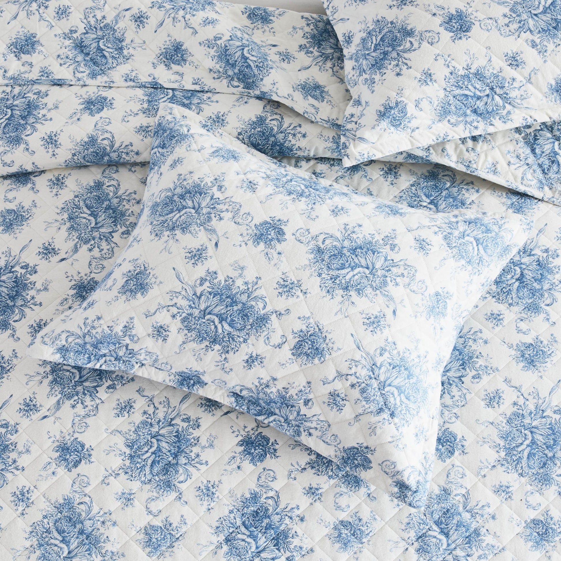 Petit Toile Cotton Flannel Quilt Set - Quahog Bay Bedding