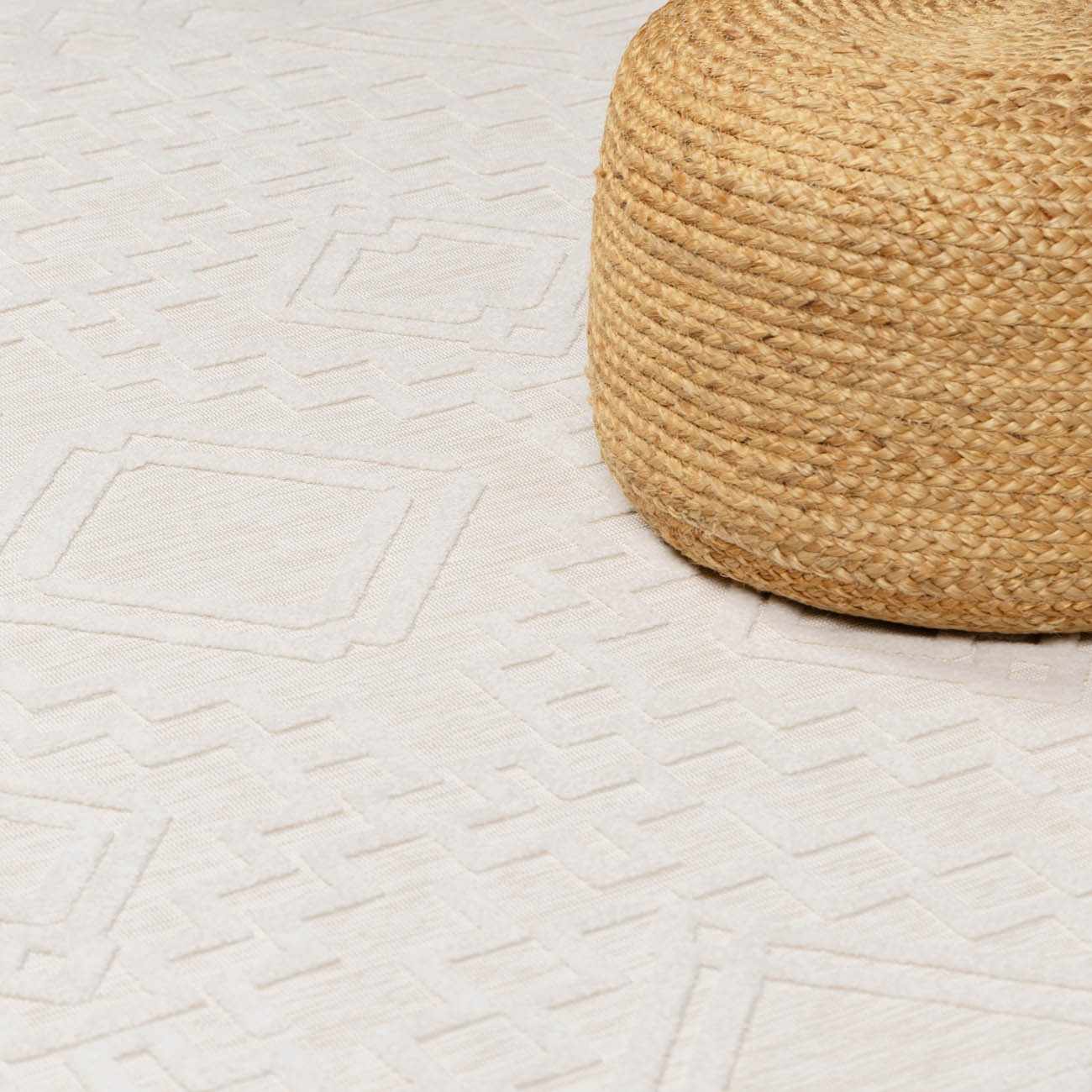 Plumtree 3D White Outdoor Rug - Quahog Bay Bedding