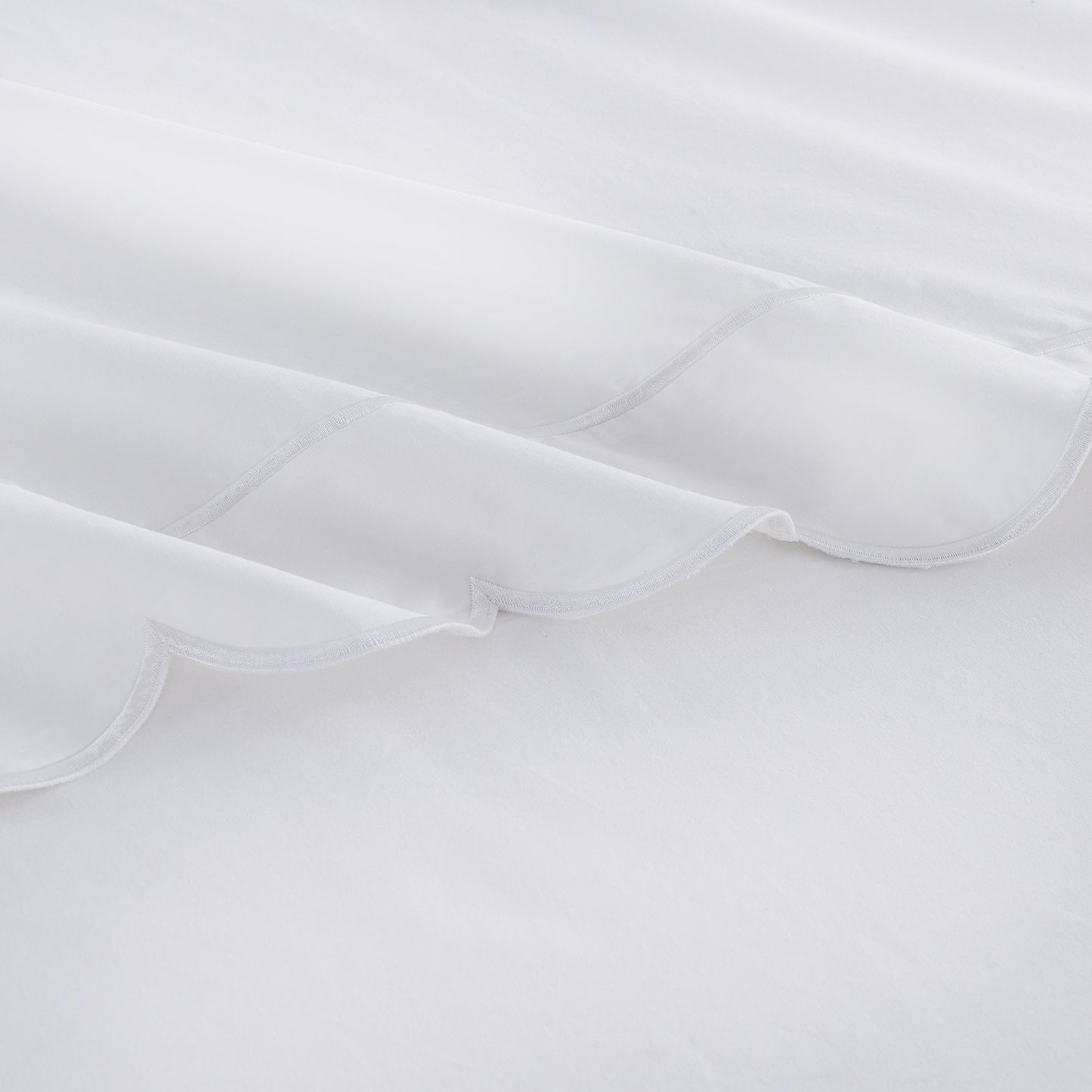 Coastal Scalloped Edge Embroidered 300TC Cotton Percale Sheet Set