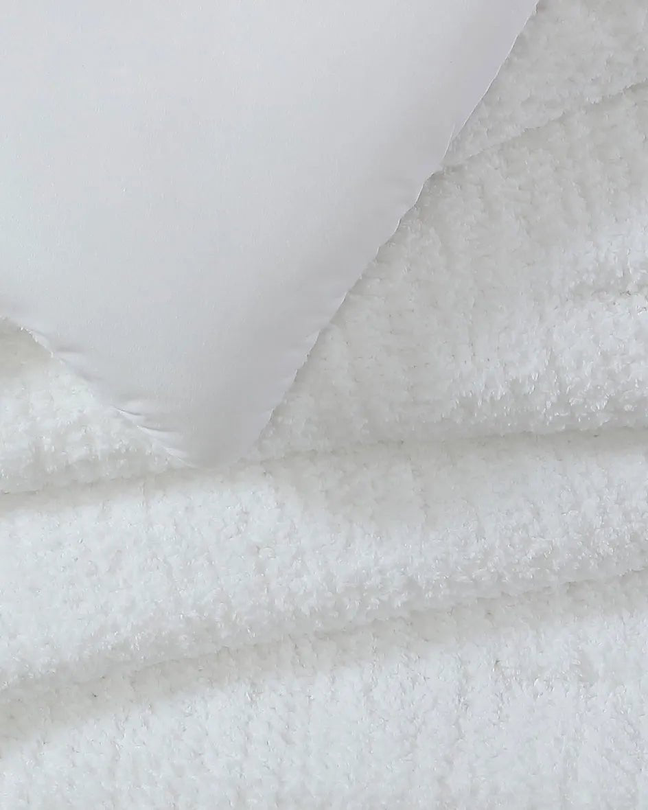 Snug Stitch Comforter - Quahog Bay Bedding
