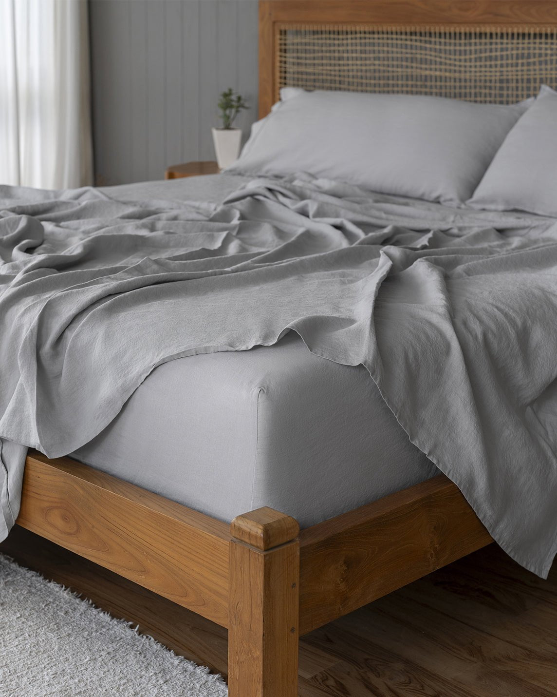Stonewashed Linen Sheets - Quahog Bay Bedding