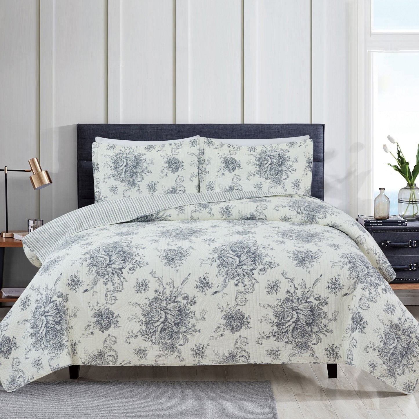 Toile Quilt Set - 100% Cotton Shell And Filling - Floral Quilt With Stripes On Reverse