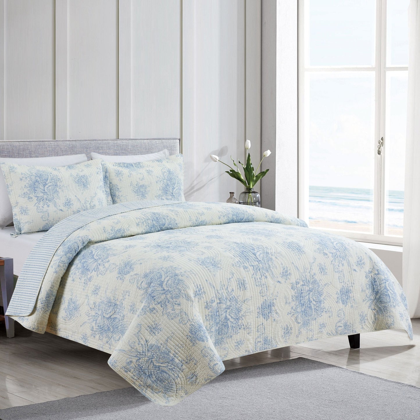 Toile Quilt Set - 100% Cotton Shell And Filling - Floral Quilt With Stripes On Reverse