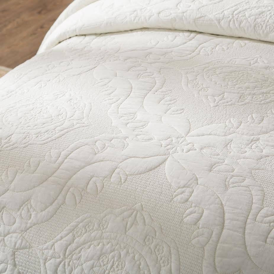 Ivory Paisley Damask Stitch Matelassé Cotton Quilt Set - Quahog Bay Bedding