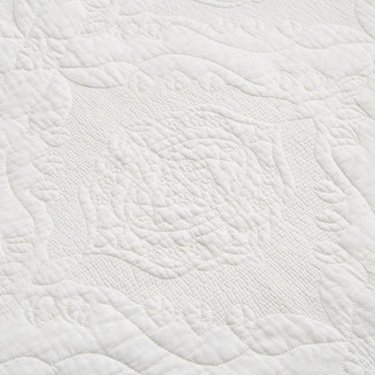 Ivory Paisley Damask Stitch Matelassé Cotton Quilt Set - Quahog Bay Bedding