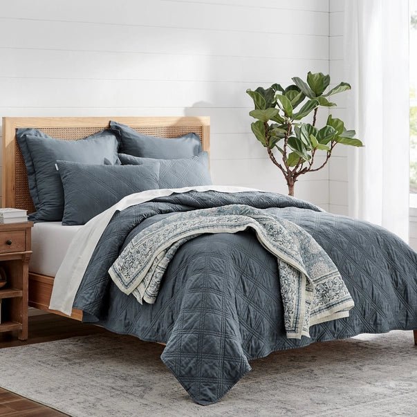 Washed Linen Quilt - Quahog Bay Bedding