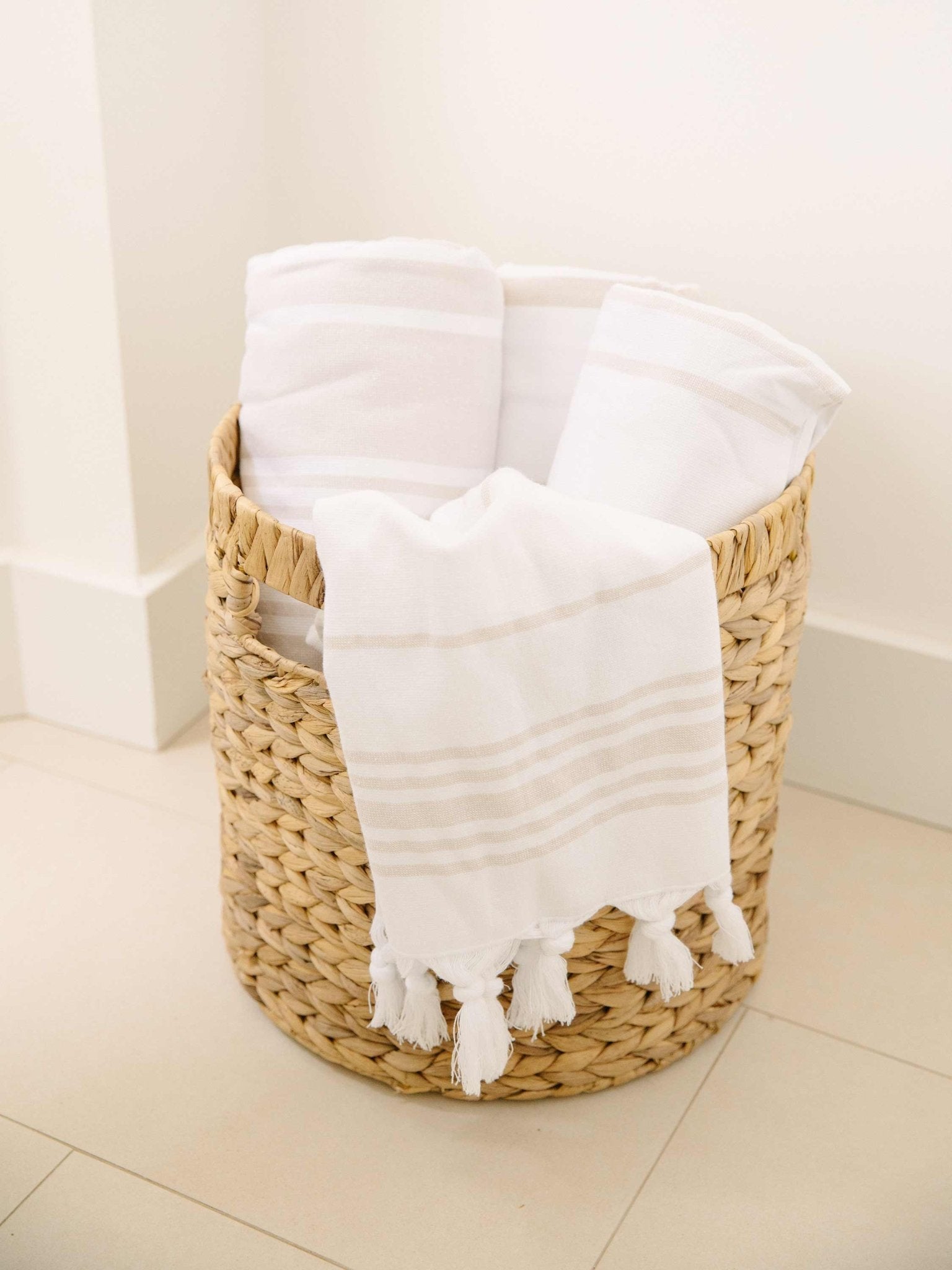 White Dune Classic Turkish Hand Towel - Quahog Bay Bedding