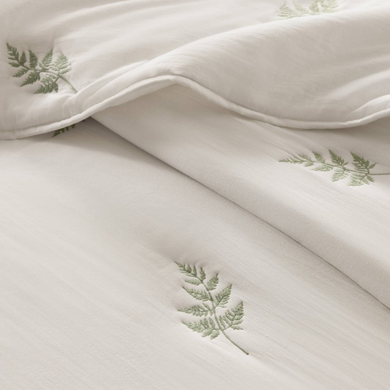 Willow Embroidered Botanical 100% Cotton Lightweight Quilt Set | White & Sage - Quahog Bay Bedding