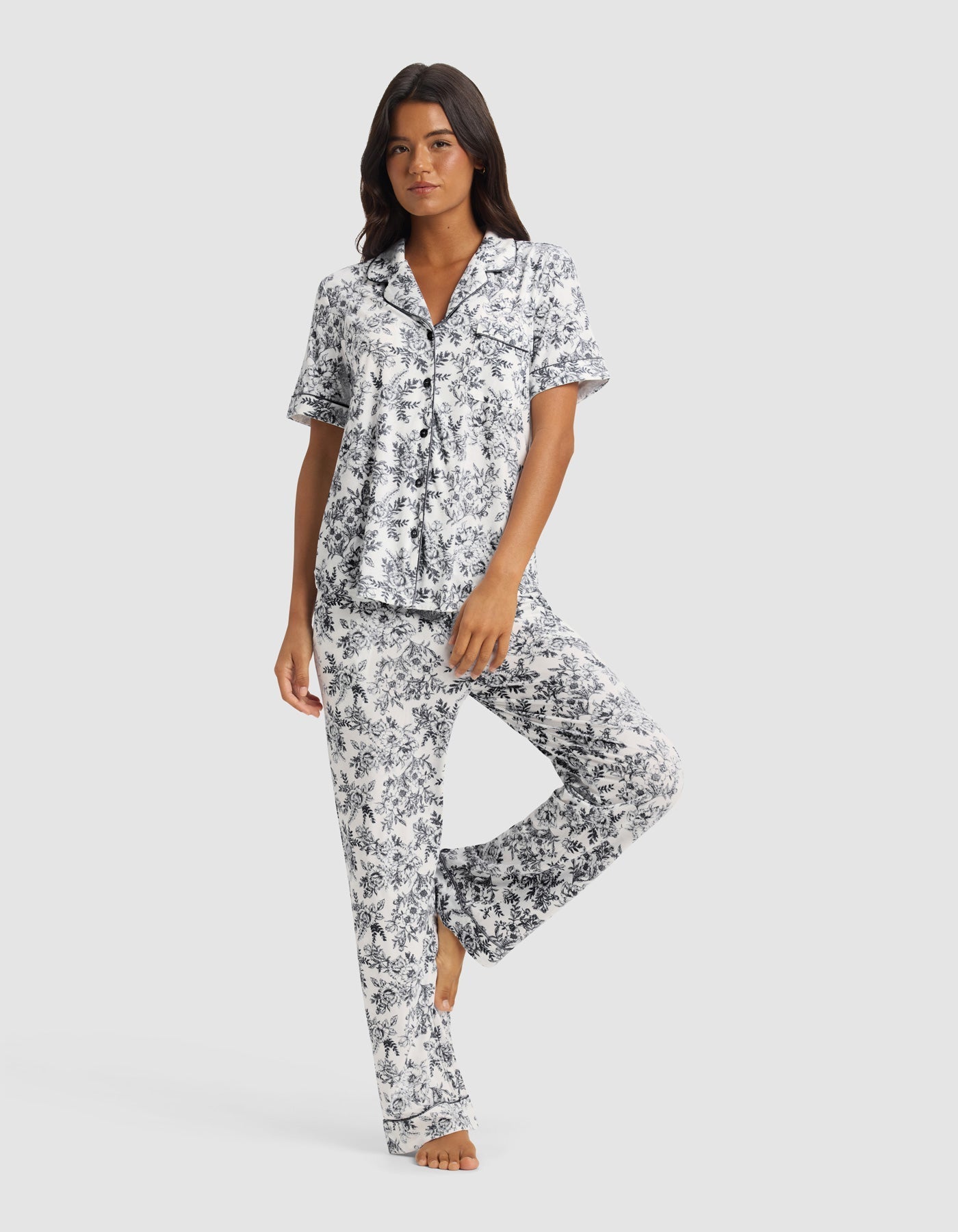 Women's Bamboo Stretch-Knit Short Sleeve & Pant Pajama Set - Quahog Bay Bedding