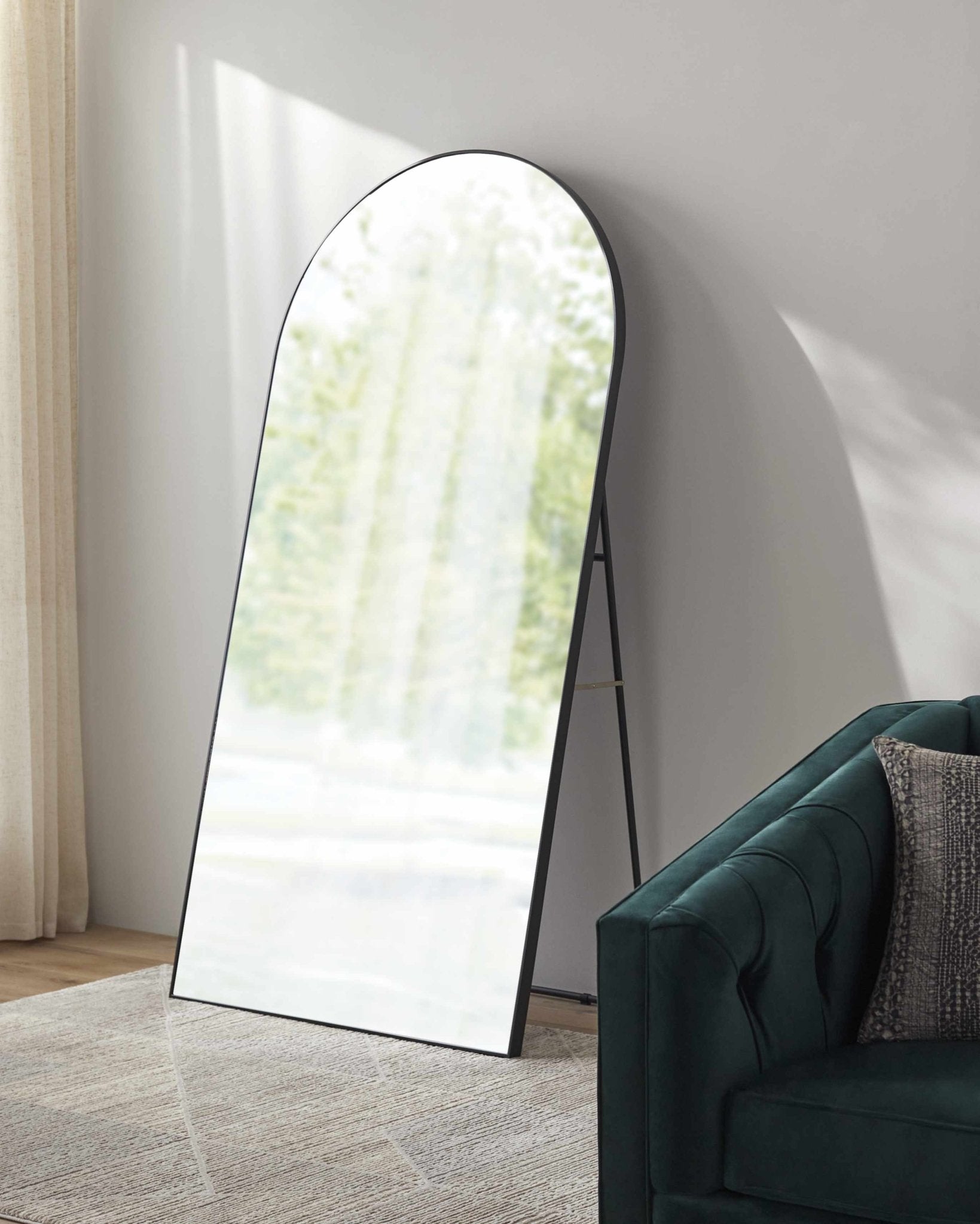 Yagodnoye Mirror - Quahog Bay Bedding