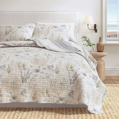 Coastal Coral Sea Maze Coastal Quilt Set - Coral Themed Bedding